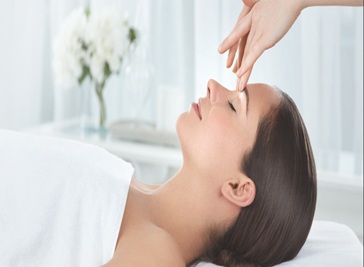 Luxe Beauty Lounge in Redhill